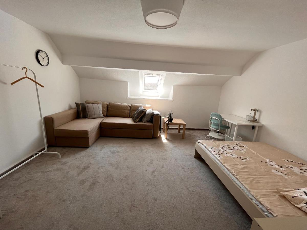 Ein Schoenes Zimmer In Кил Екстериор снимка