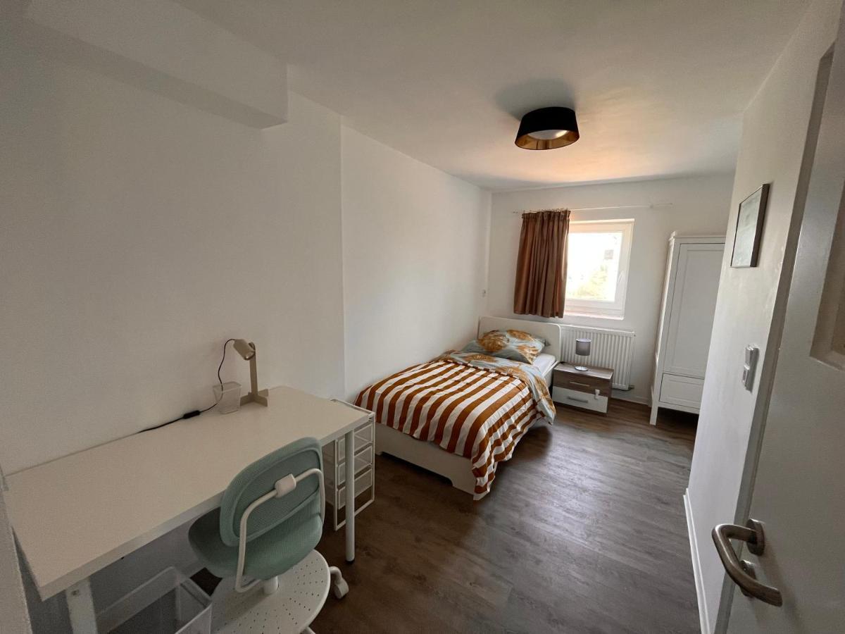 Ein Schoenes Zimmer In Кил Екстериор снимка